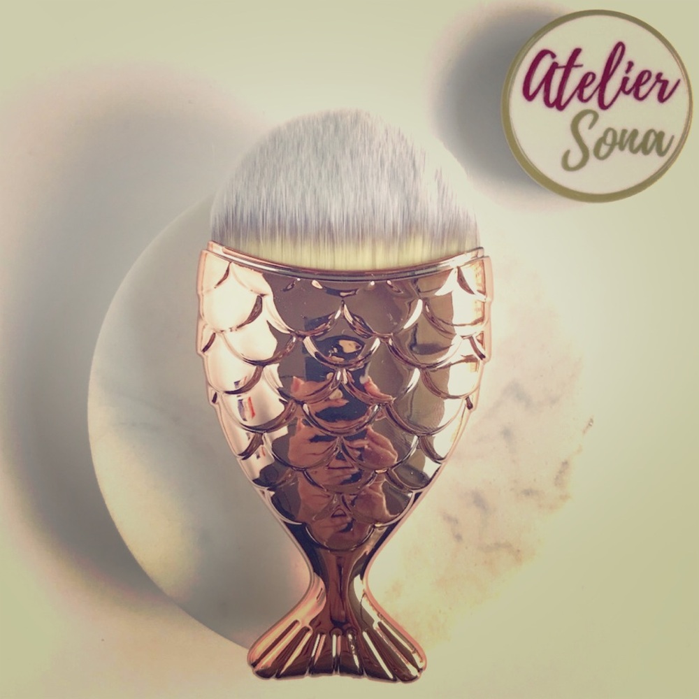 Rose Gold Mermaid Tail Makeup Brush